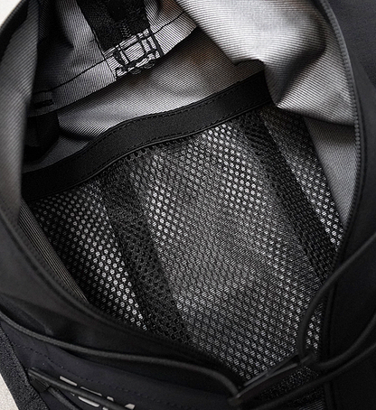 【yamarokko】ヤマロッコ ZOMA 5.5L Main Compartment "Black"